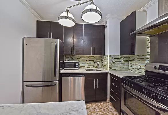 1st image of 300 E 40th St APT 4N