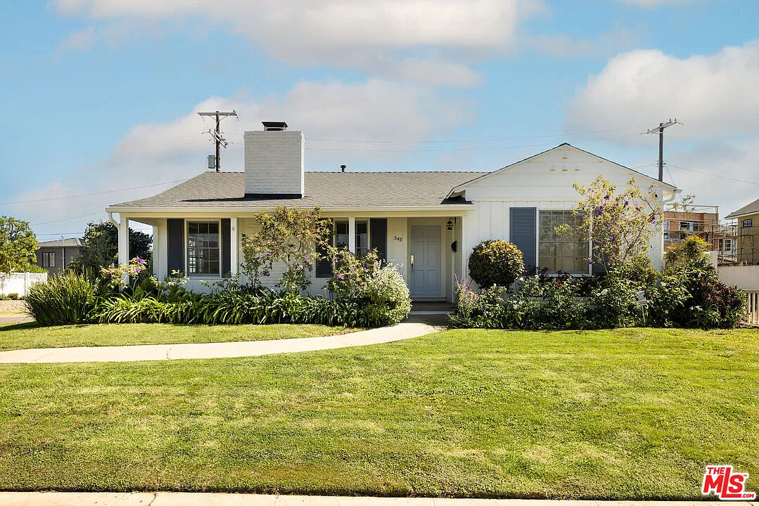 3 bed, 2.0 bath, 1895 sqft, $7,500 — Photo 1