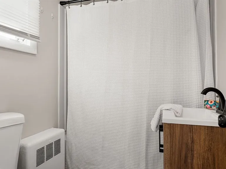 28 Hawthorne St #2 — Photo 4