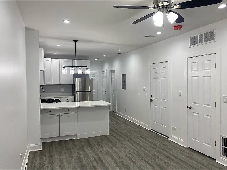W 21st Pl — Photo 1