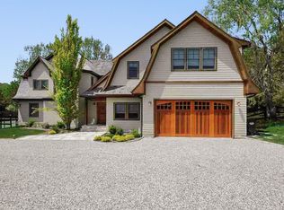 1366 Scuttle Hole Rd, Water Mill, NY 11976