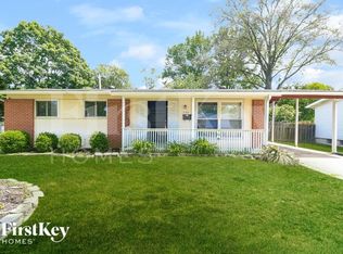 2160 Crane Dr, Florissant, MO 63031