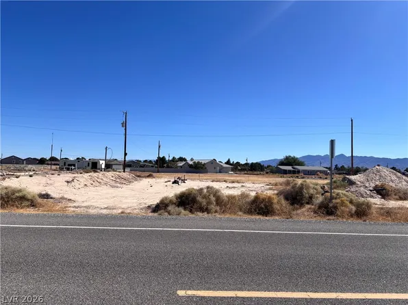 1671 E Idaho St, Pahrump, NV 89048