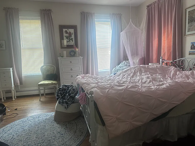 8 Sackville St #3 — Photo 6