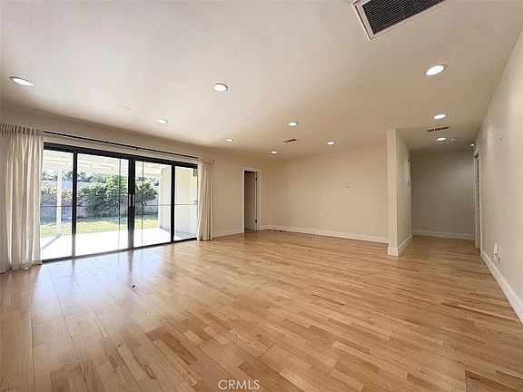 3rd image of 2215 El Monte Ave
