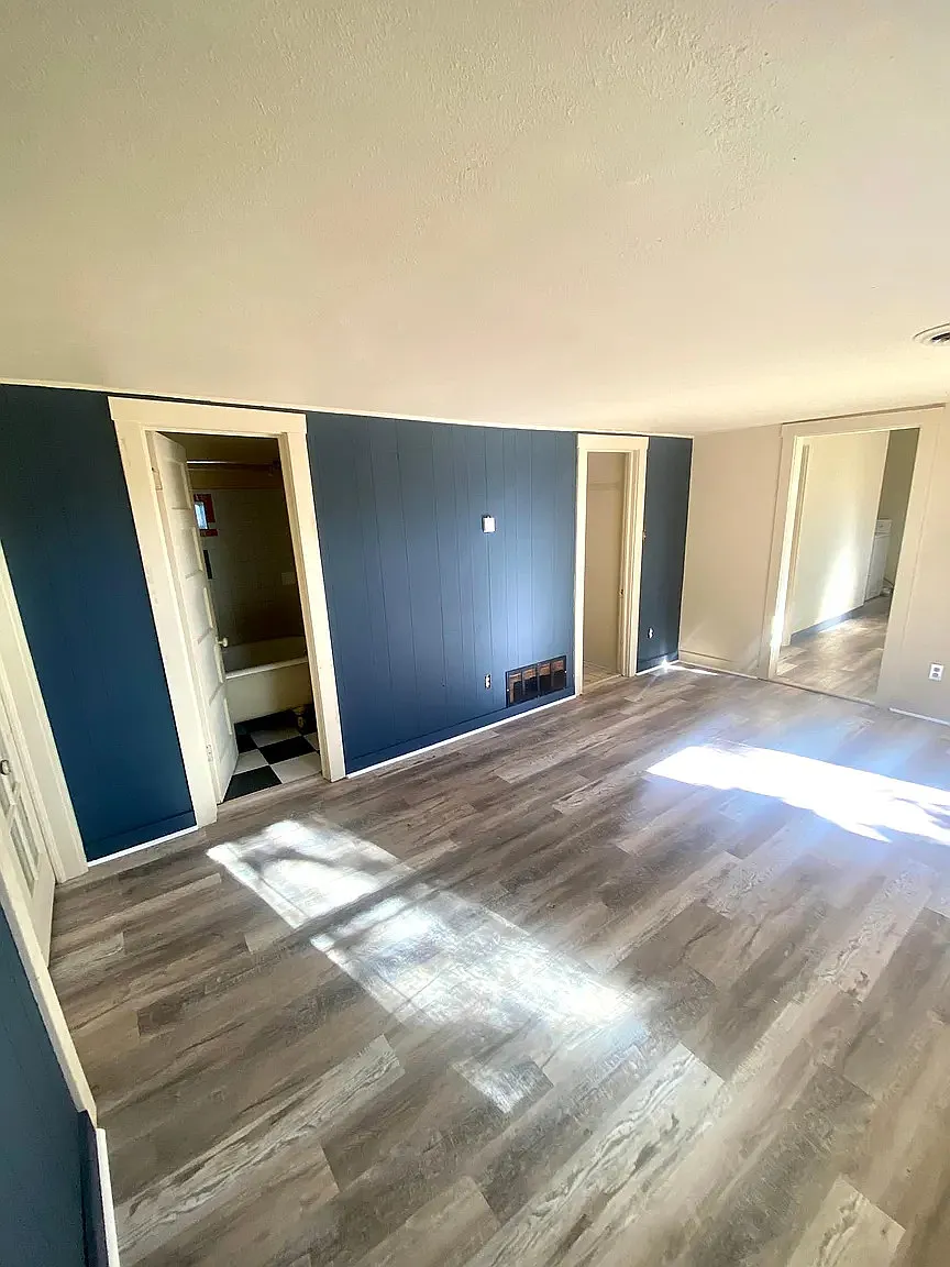 2 bed, 700 sqft, $1,700 — Photo 3
