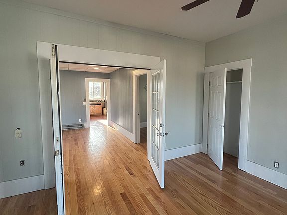 5th image of 18 Menlo St #1