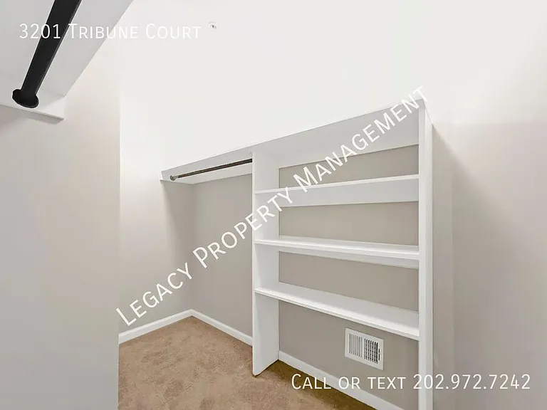 3201 Tribune Ct — Photo 18