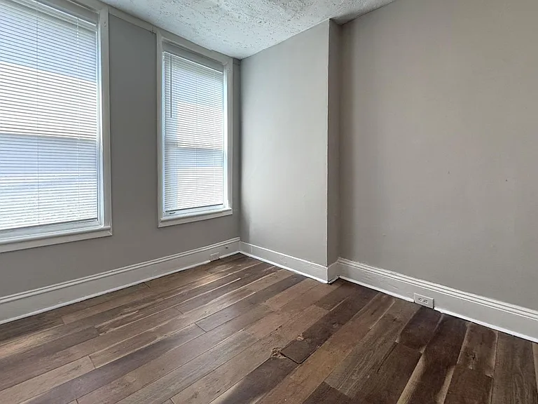 236 N Wanamaker St — Photo 5