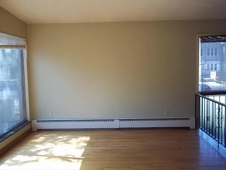 1011 Olivia Ave — Photo 3