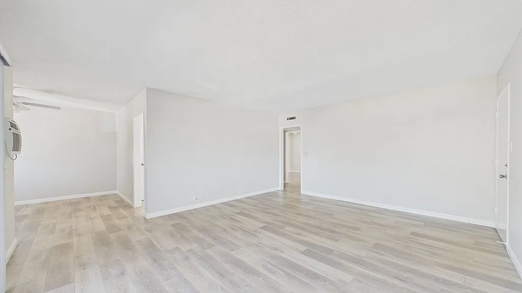 2 bed, 1282 sqft, $2,795 — Photo 4
