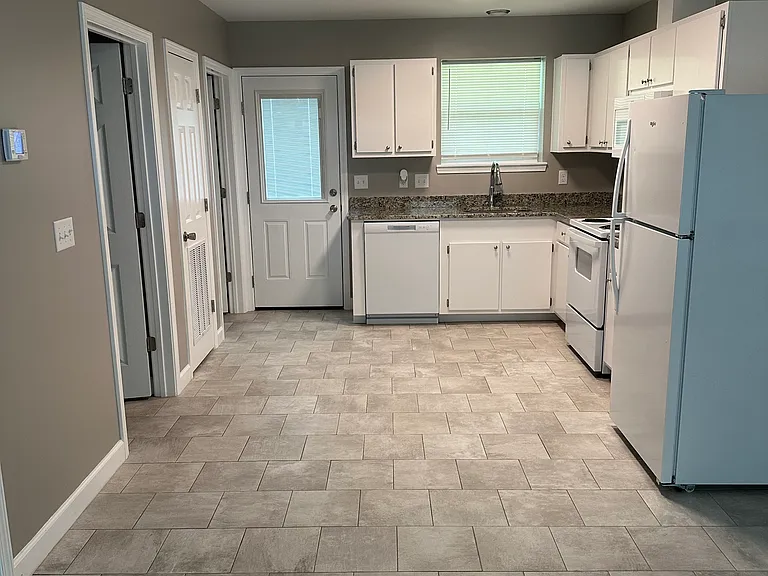 3227 B St #3227 — Photo 2