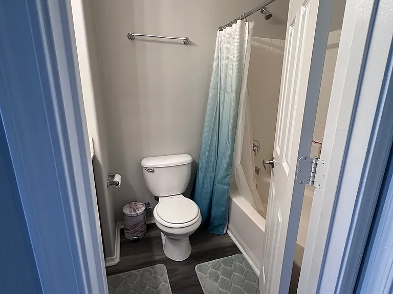 2450 W Glenrosa Ave #9 — Photo 5