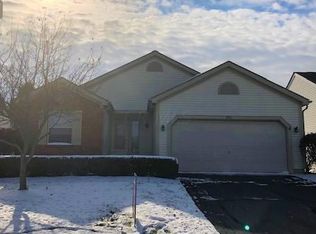 692 Rainbow Dr, Marysville, OH 43040