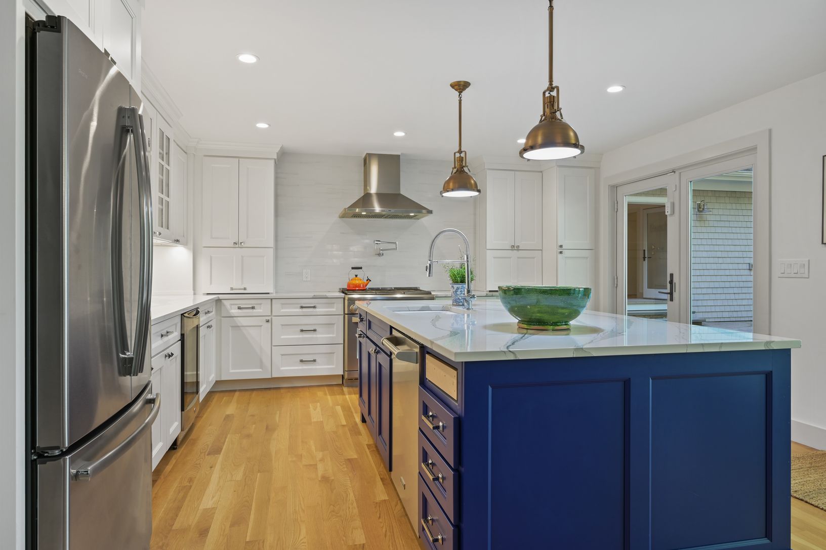  Gourmet Kitchen
