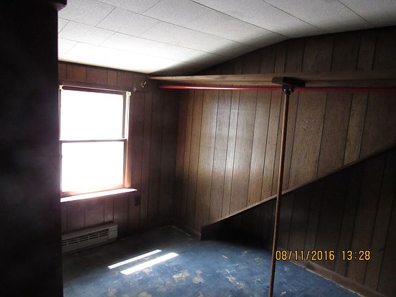 3rd image of 75 Maplewood Ave