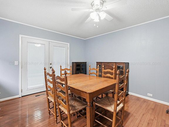 3rd image of 1202 Laurin St