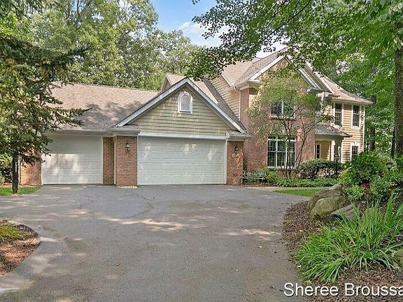 2nd image of 4682 Dun Robin Dr NE #43