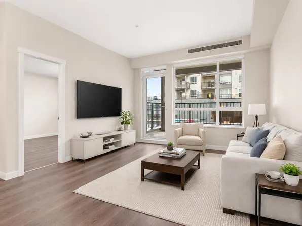 23200 Gilley Rd #218, Richmond, BC V6V 2L6