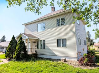 430 3rd St, Kenyon, MN 55946