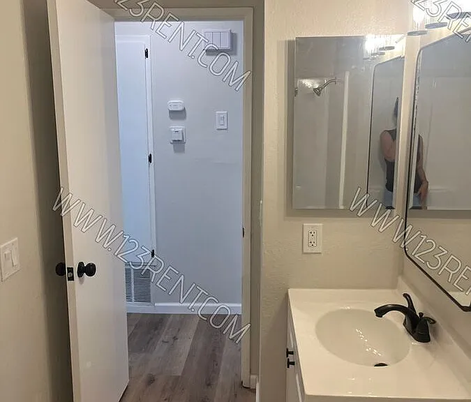 2216 W Avenue K13 — Photo 14