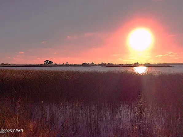 1017 Breeze Ct, Panama City, FL 32404