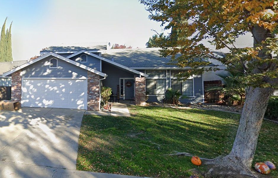 1st image of 528 Klopping Ct