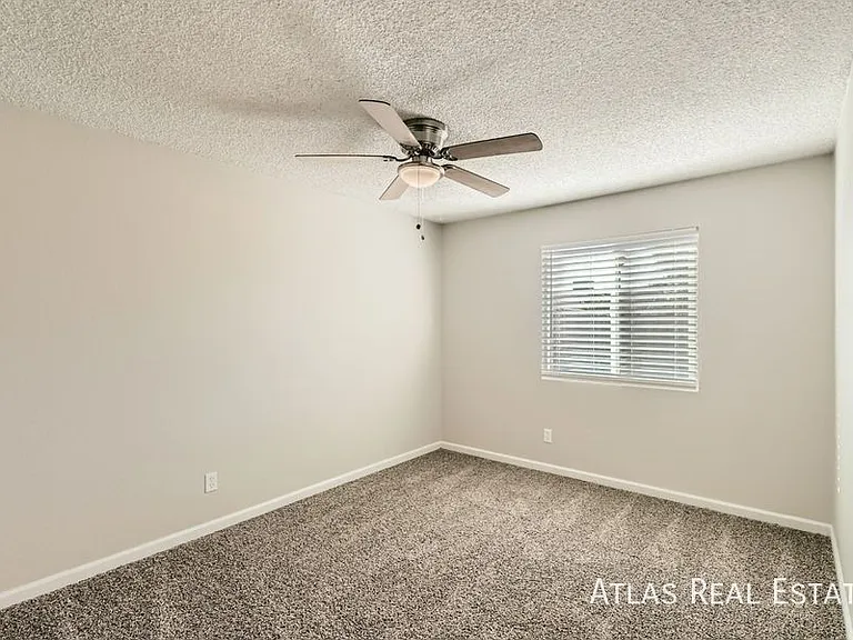 3429 E Blanche Dr — Photo 7