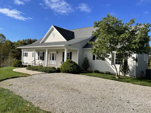4841 Angel Ridge Rd, Athens, OH 45701