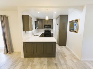 1732 Coplen Cir, Corona, CA 92882