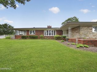 864 Breezy Oaks Drive, Toms River, NJ 08753
