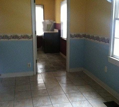 4th image of 121 Vinson Dr