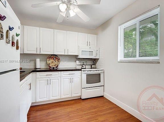 2nd image of 7703 Camino Real #A-105