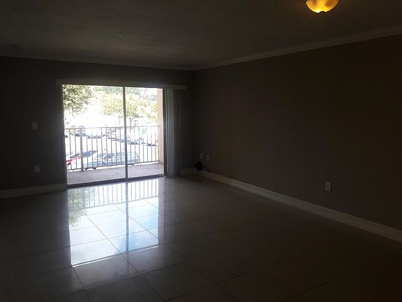 4th image of 1158 NW 124th Ave #206