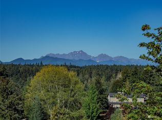 20183 Vikings Crest Loop NE APT 4-206, Poulsbo, WA 98370