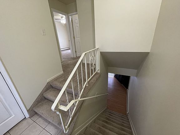 2nd image of 140 Summit View Ct