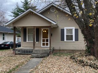 1036 S Crutcher Ave, Springfield, MO 65804