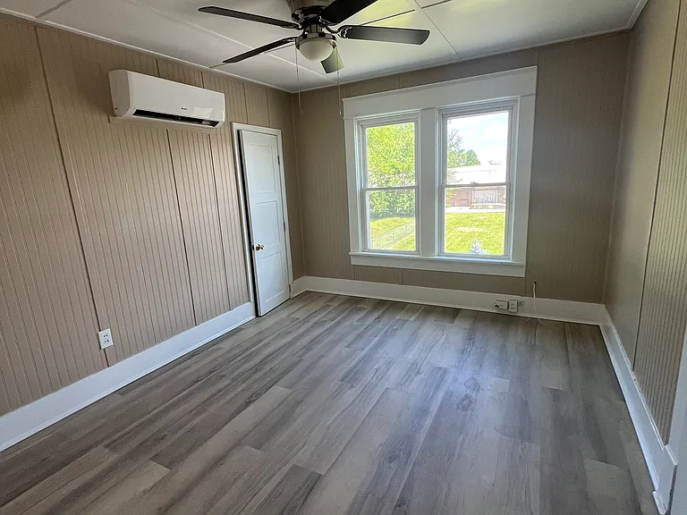 2314 S Virginia St — Photo 10