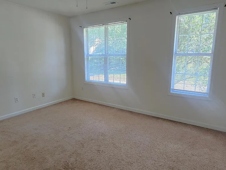 2820 Beehnon Way — Photo 14
