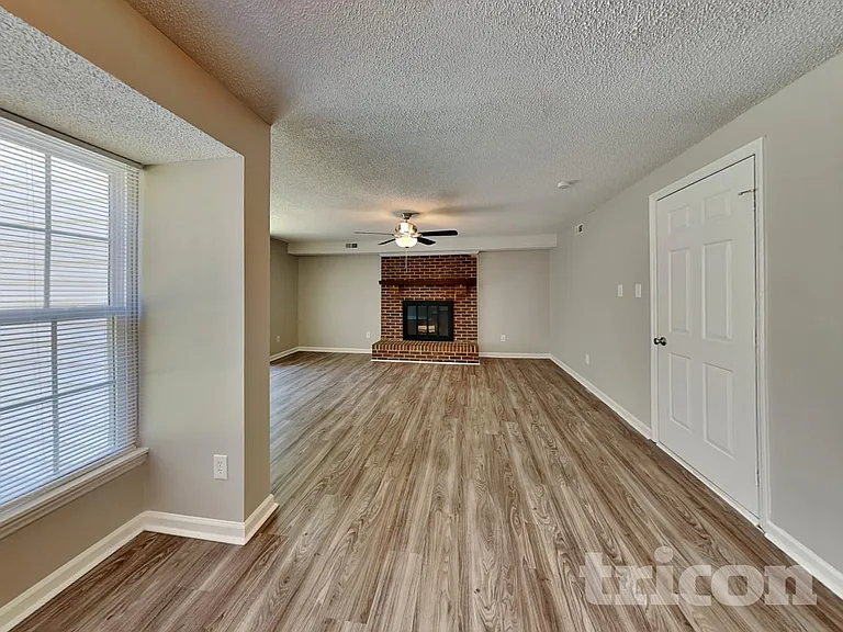 10733 Downpatrick Pl — Photo 3