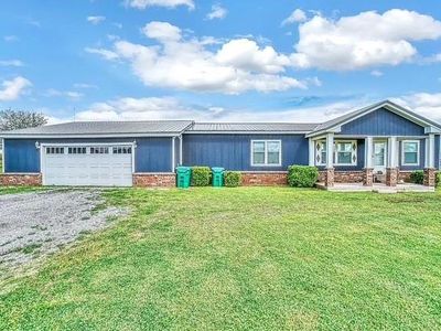 510 N Bartlett St, Granite, OK, 73547