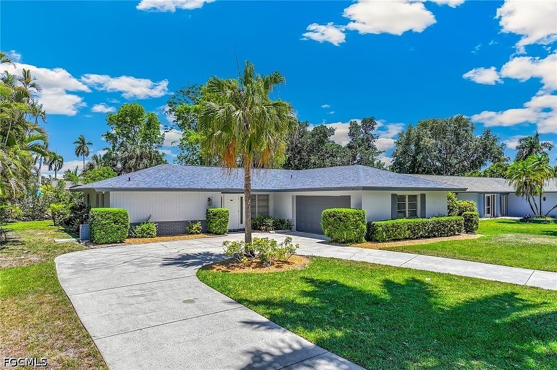 5661 Eichen Cir E, Fort Myers, FL 33919 | MLS #2026022655 | Zillow