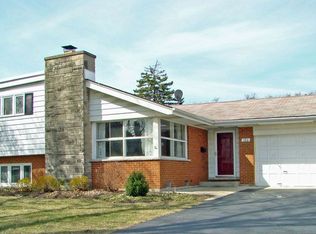 180 S Linden Ave, Elmhurst, IL