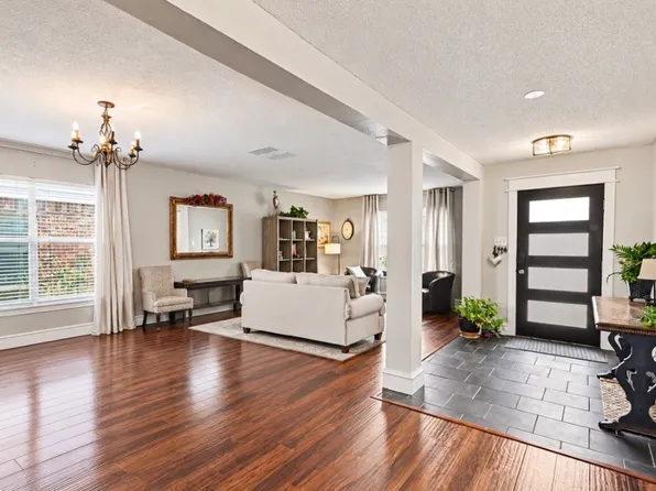 9065 Blue Ridge Trl, Fort Worth, TX 76118