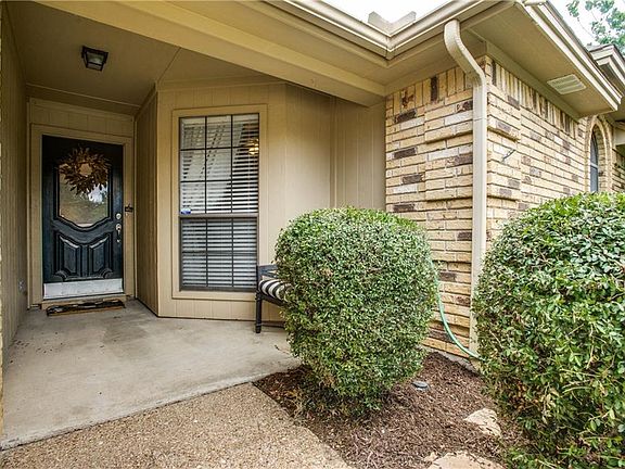 3rd image of 1513 Shadowbrook Dr
