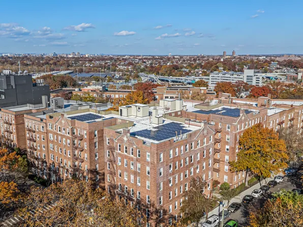 45 Kew Garden Road image 16 of 18