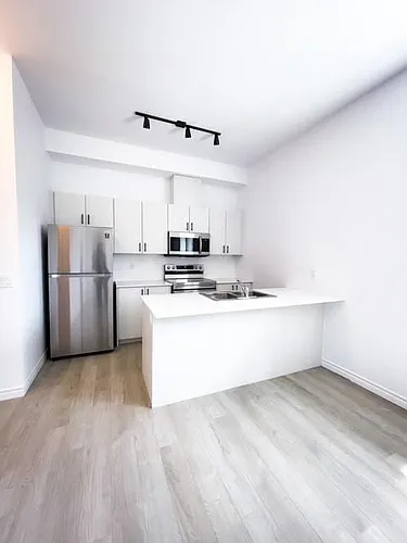 80 McGee Ave Photo 1