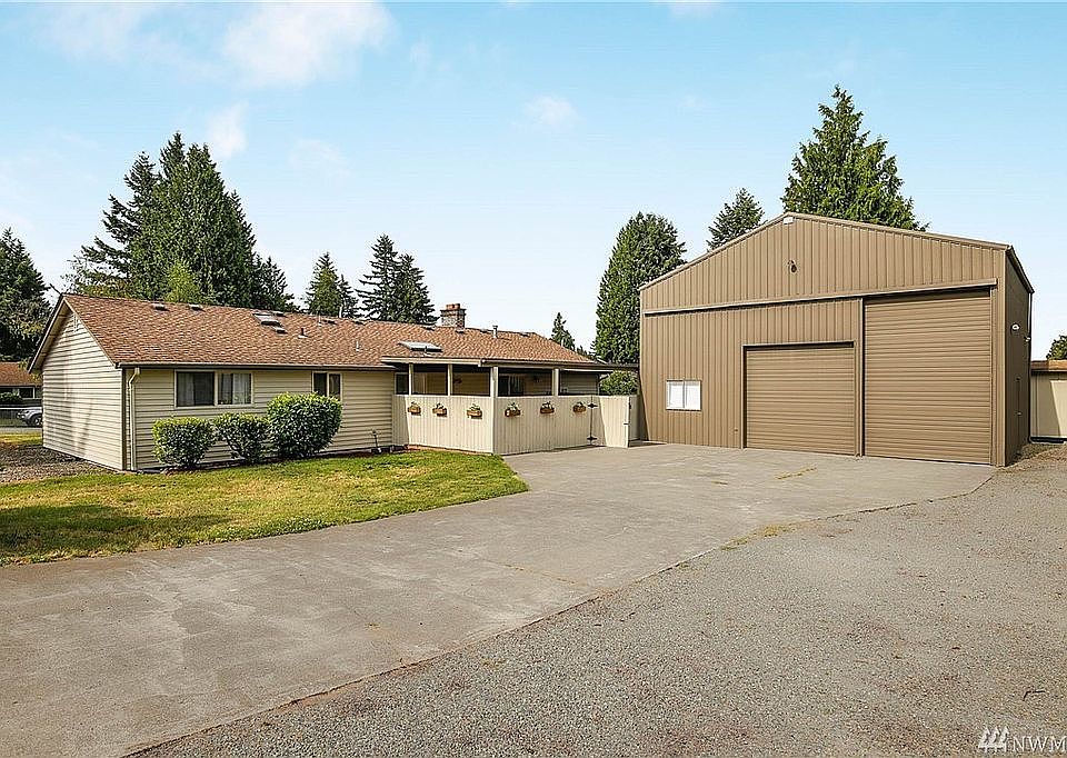 Back of House/detachd garage