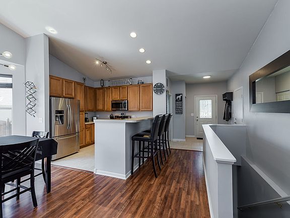 2nd image of 5100 Montauk Dr