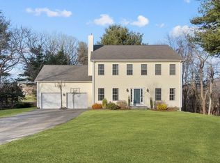 20 Alvin Cir, Raynham, MA 02767